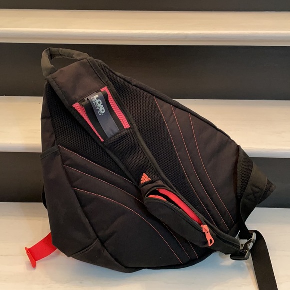 Backpack - Picture 2 of 8